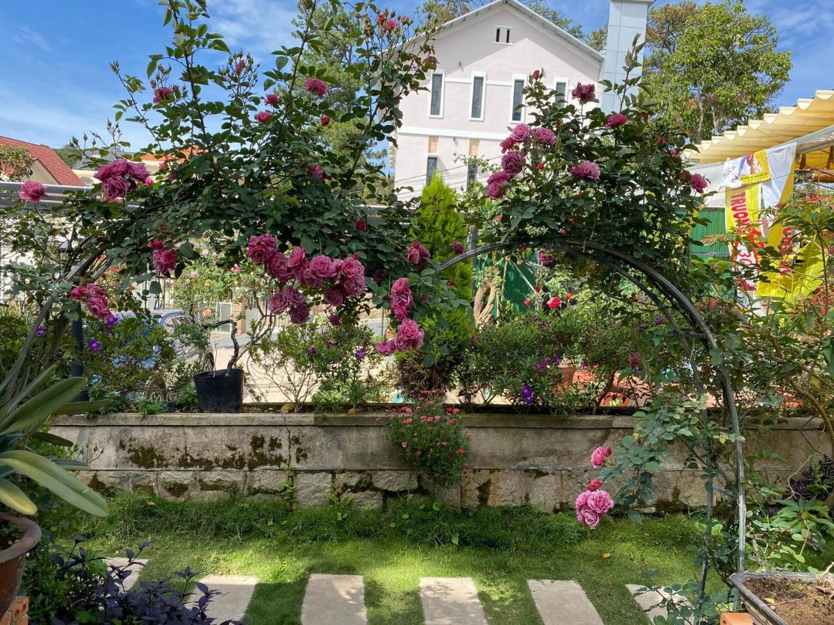 Homestay Khu Vuon Hoang Gia Dalat Eksteriør bilde