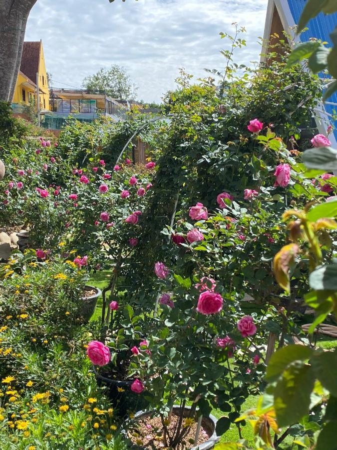 Homestay Khu Vuon Hoang Gia Dalat Eksteriør bilde